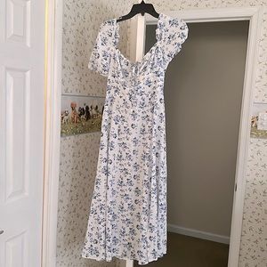 Beuatiful blue and white floral dress